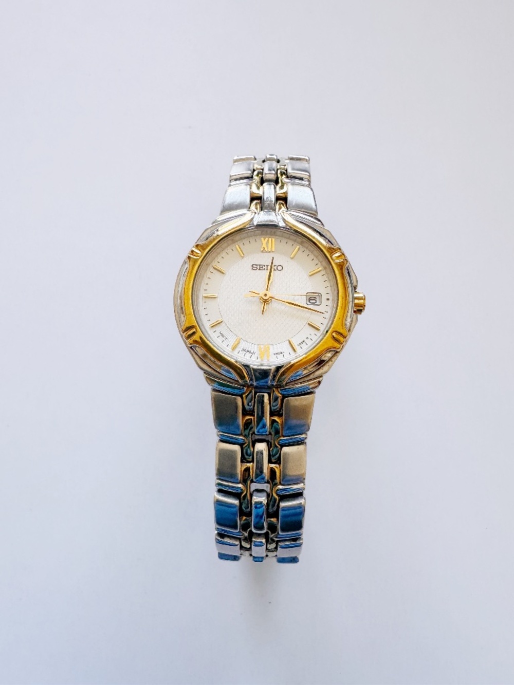 Seiko Women's Two-Tone Stainless Steel Quartz Watch 26mm Date 7N82 5.75 Inch